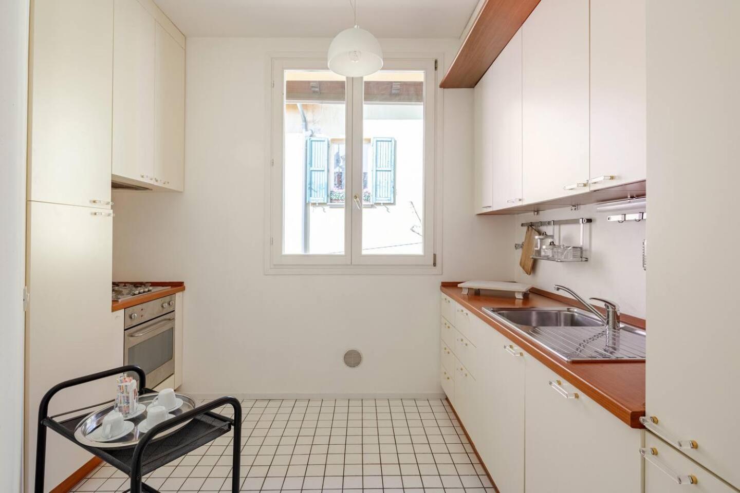 Santo Stefano Square Apartment Bologna Ngoại thất bức ảnh