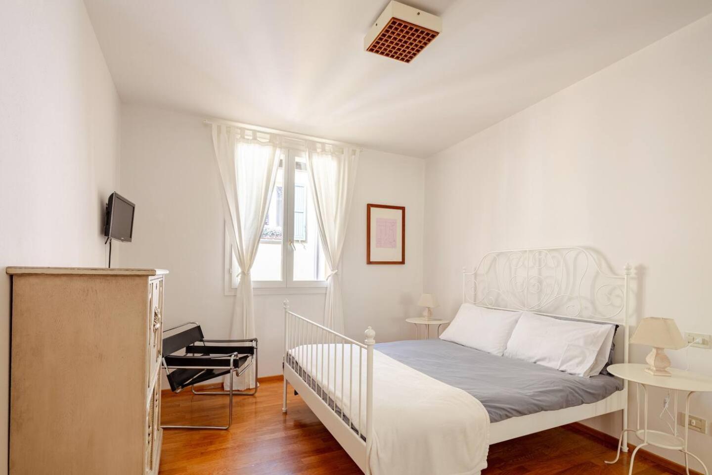 Santo Stefano Square Apartment Bologna Ngoại thất bức ảnh